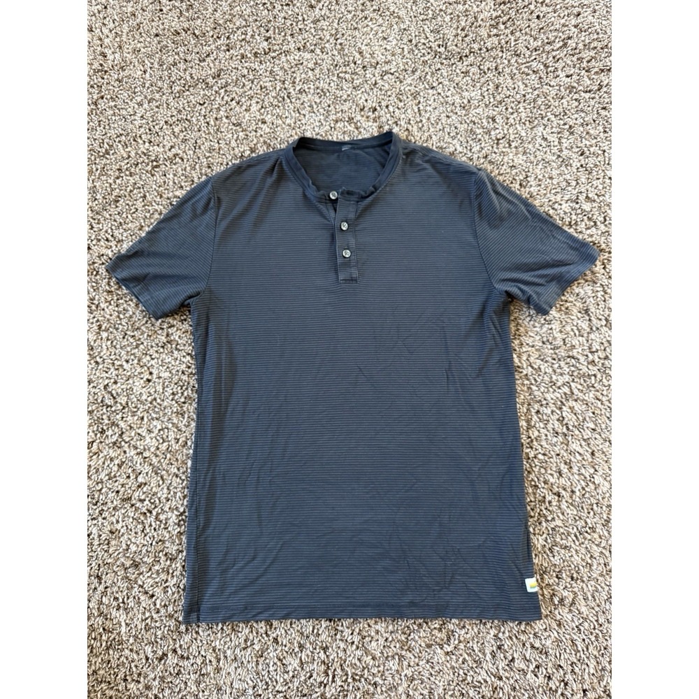Vuori Henley Shirt Mens Small Striped Linear Short Sleeve Performance V199